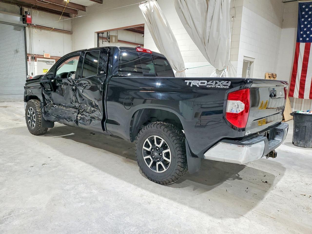 2021 Toyota Tundra Sr5 - Фото 2