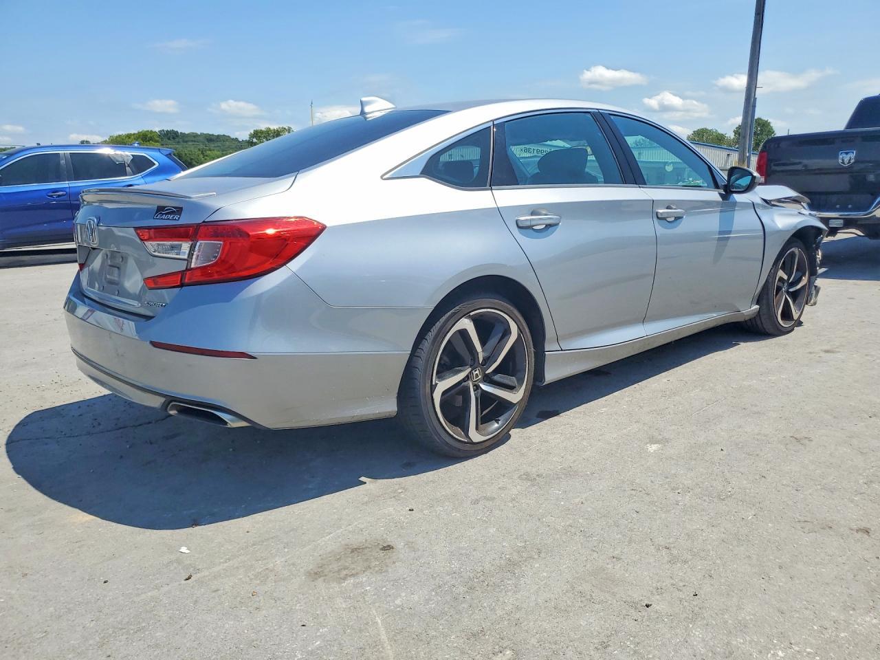 2018 Honda Accord Sport - Фото 3