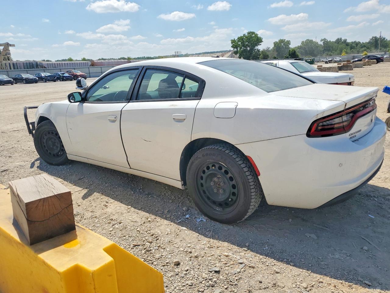 2019 Dodge Charger Police - Фото 2