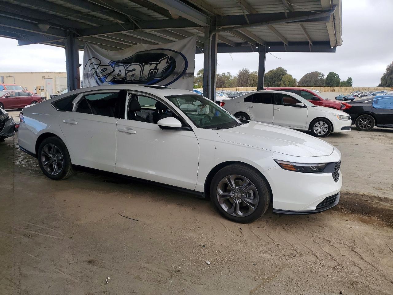 2024 Honda Accord Ex - Image 4
