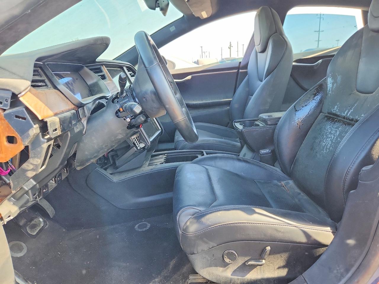 2020 Tesla Model S - Image 7