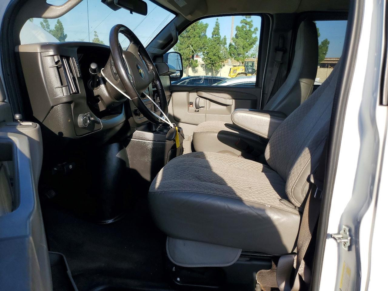 2019 Chevrolet Express G3500 Lt - Image 7