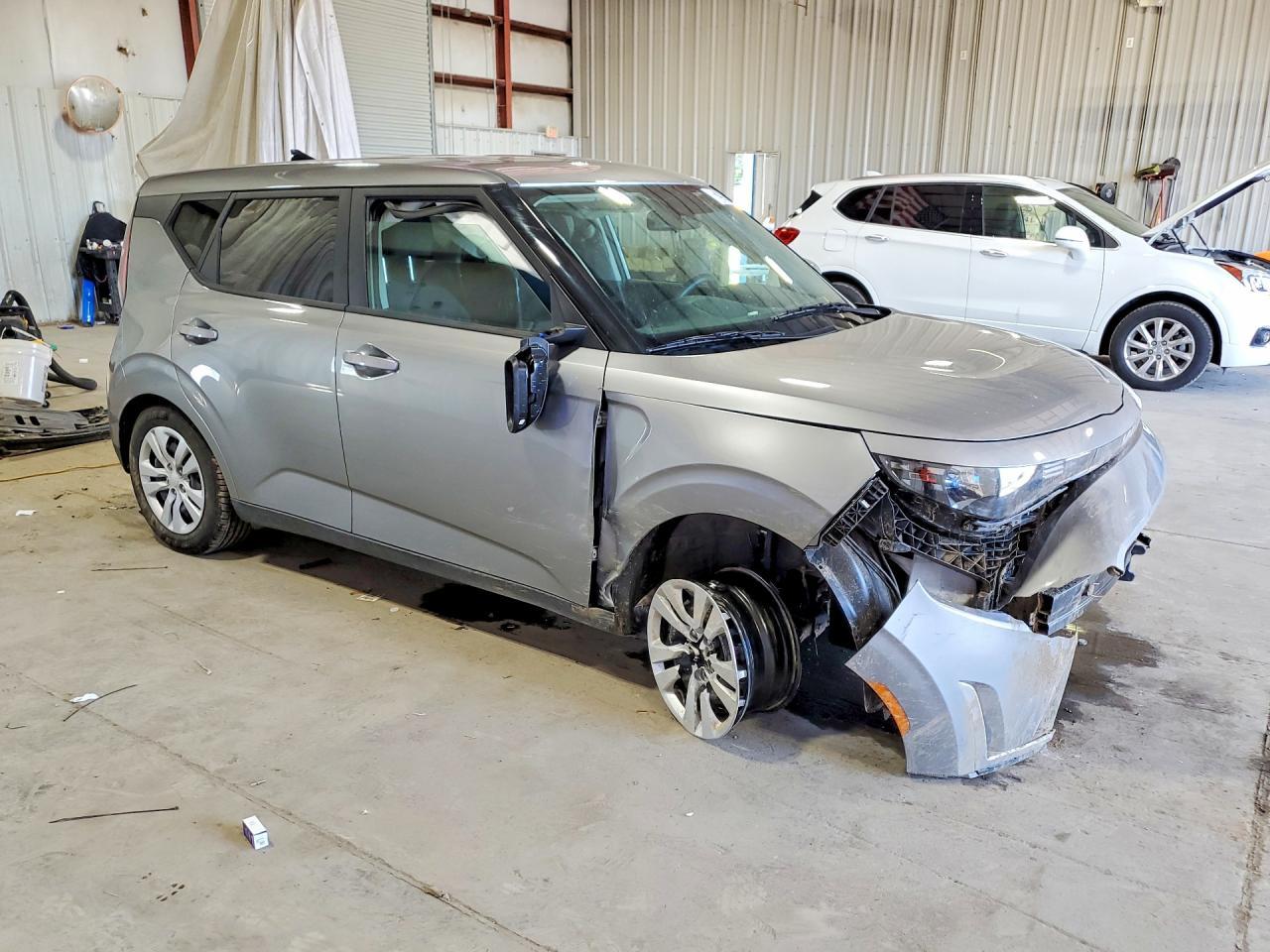 2025 Kia Soul Lx - Image 4