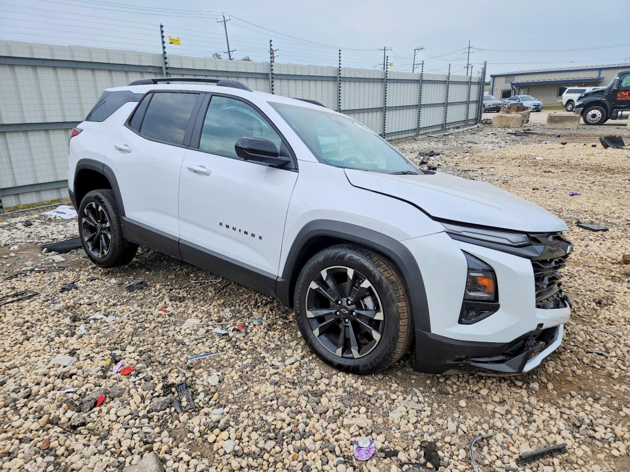 2027 Chevrolet Equinox Rs - Image 4