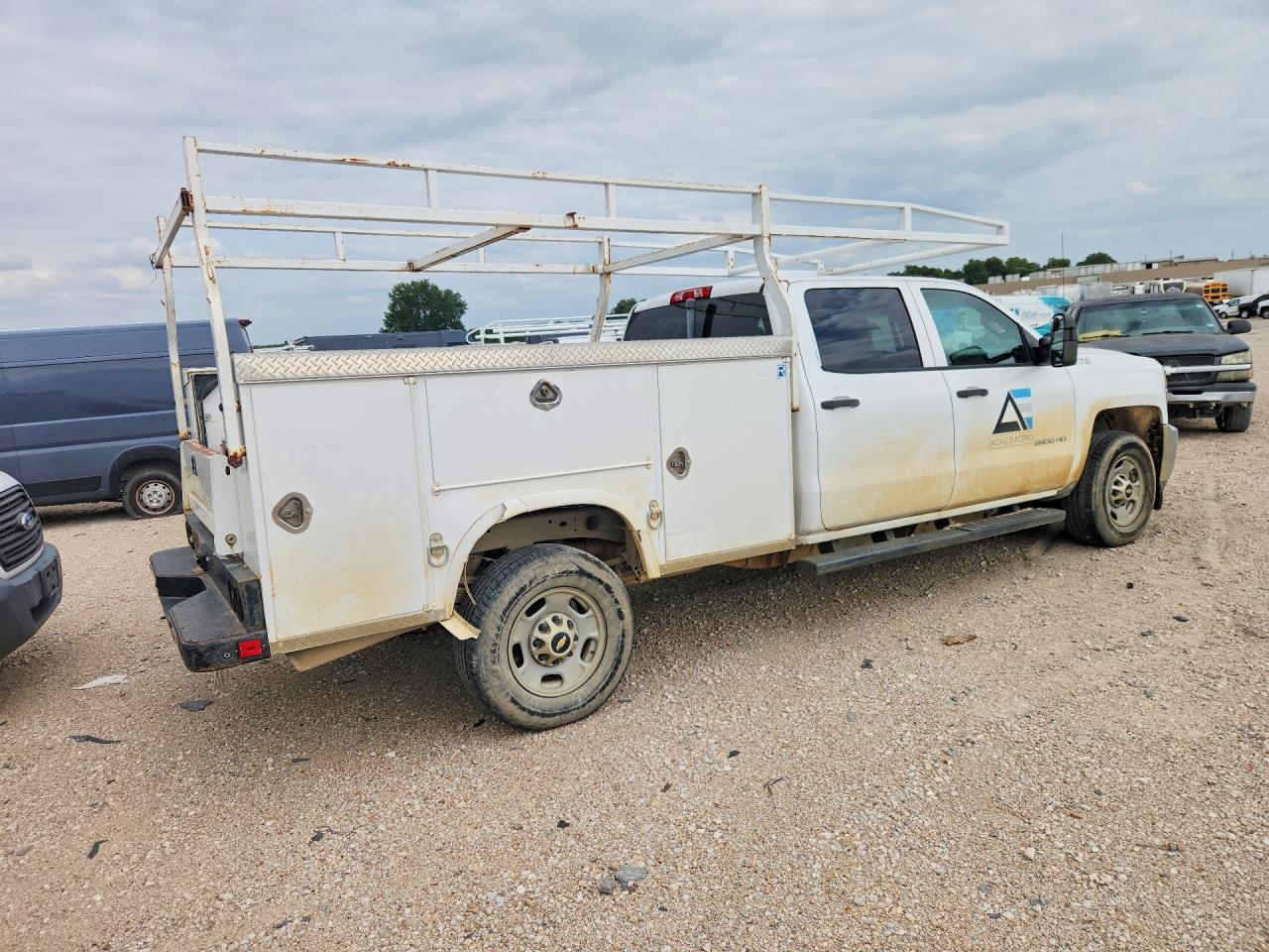 2015 Chevrolet Silverado K2500 Heavy Duty - Image 3