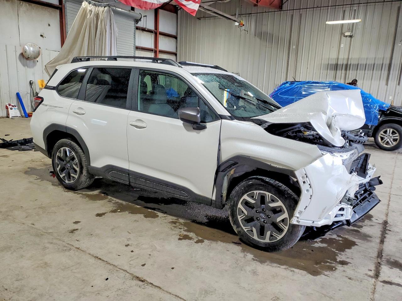 2025 Subaru Forester Premium - Фото 4