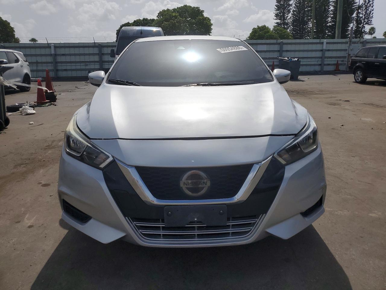 2020 Nissan Versa Sv - Фото 5