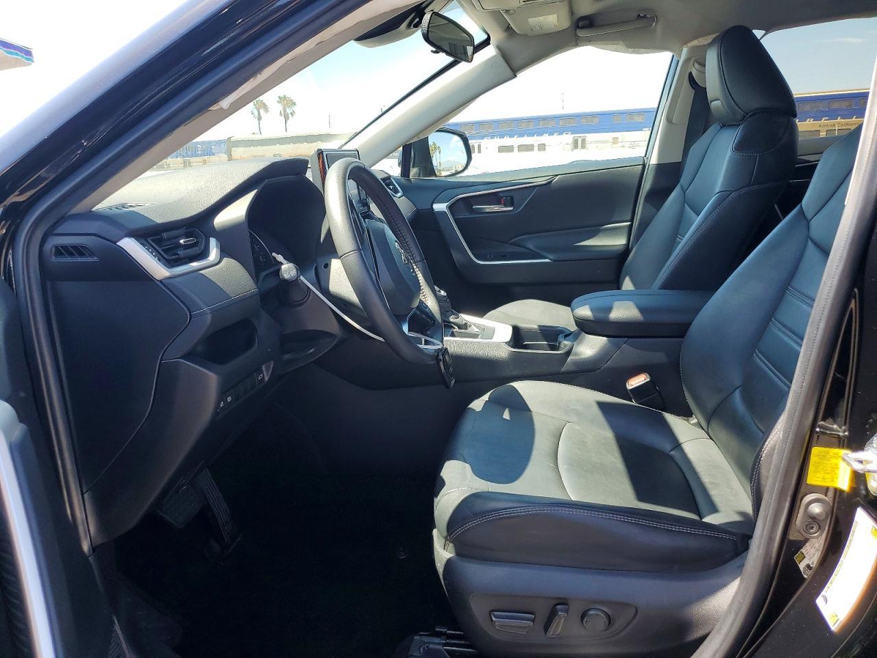 2021 Toyota Rav4 Xle Premium - Фото 7