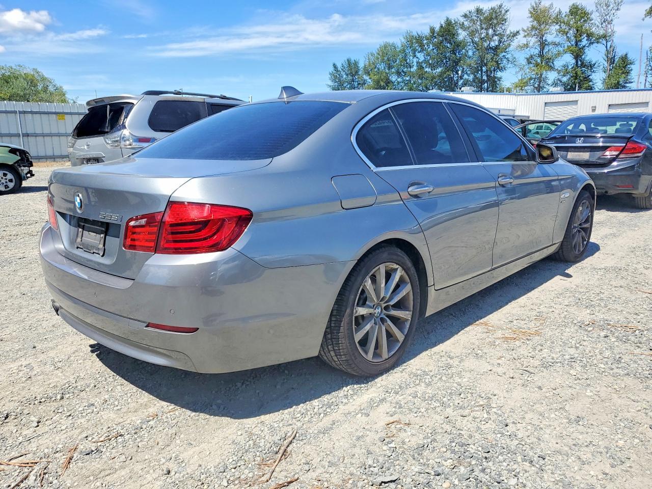 2012 BMW 528 Xi - Фото 3