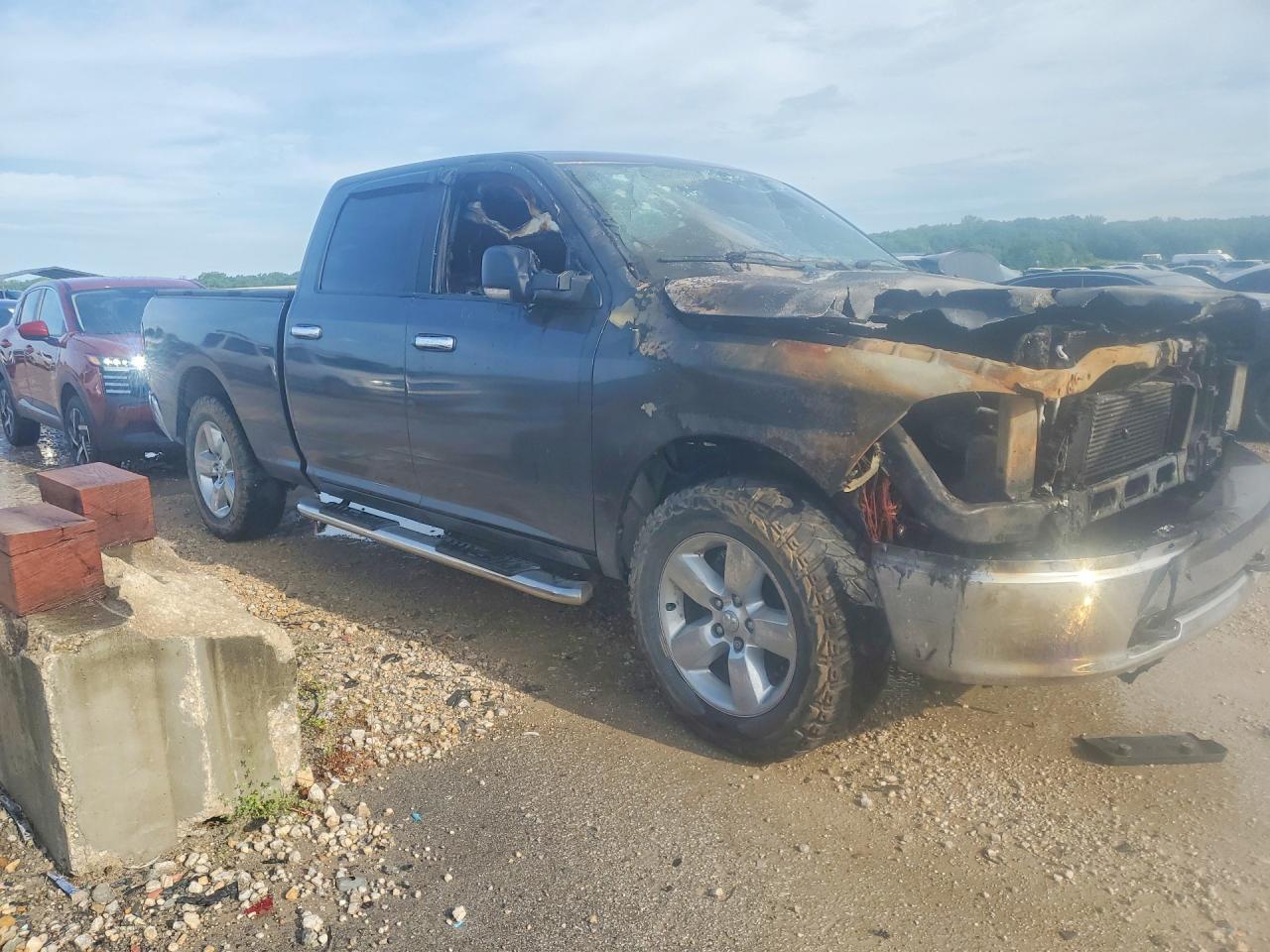 2015 Ram 1500 Slt - Image 4