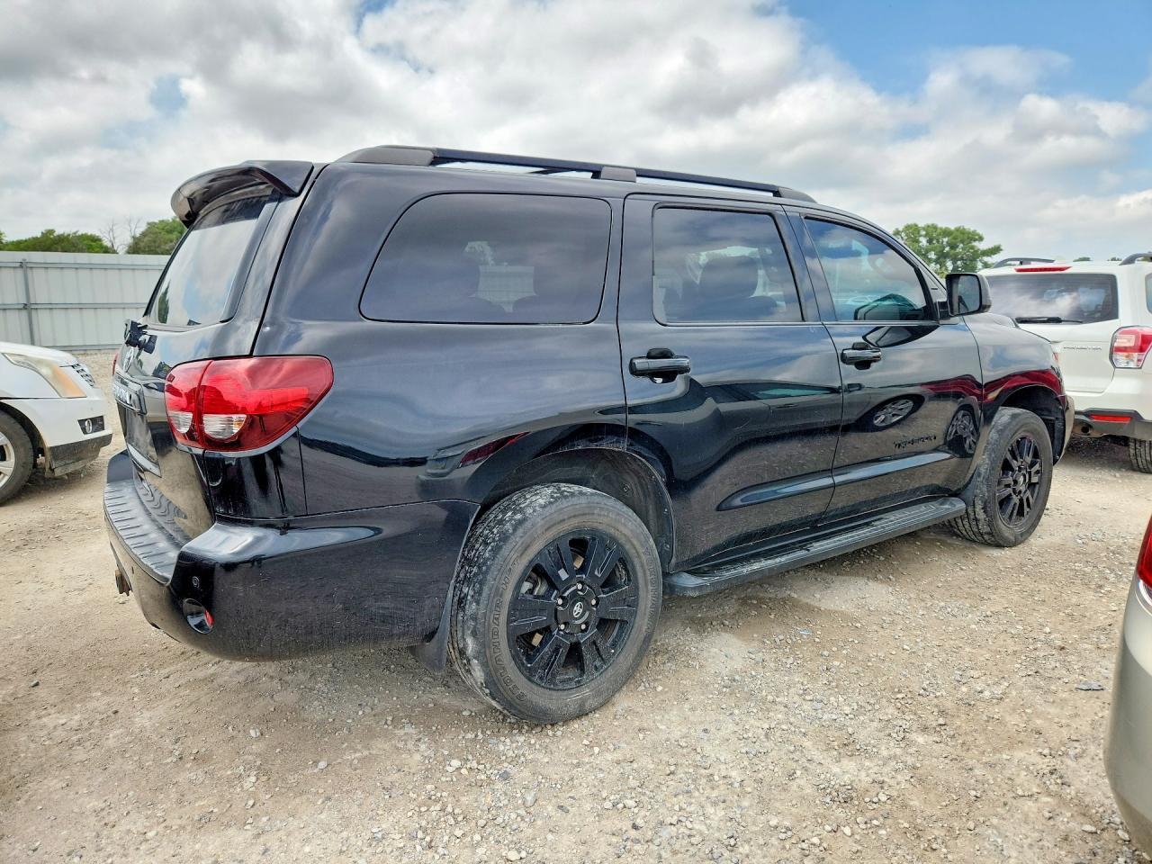 2019 Toyota Sequoia Trd Sport - Фото 3
