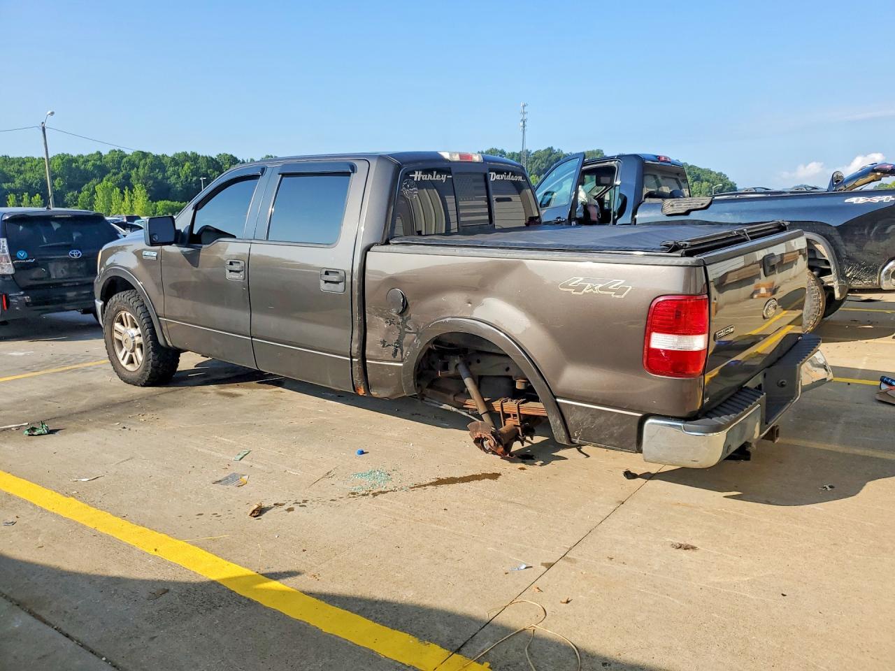 2005 Ford F150 Supercrew - Фото 2