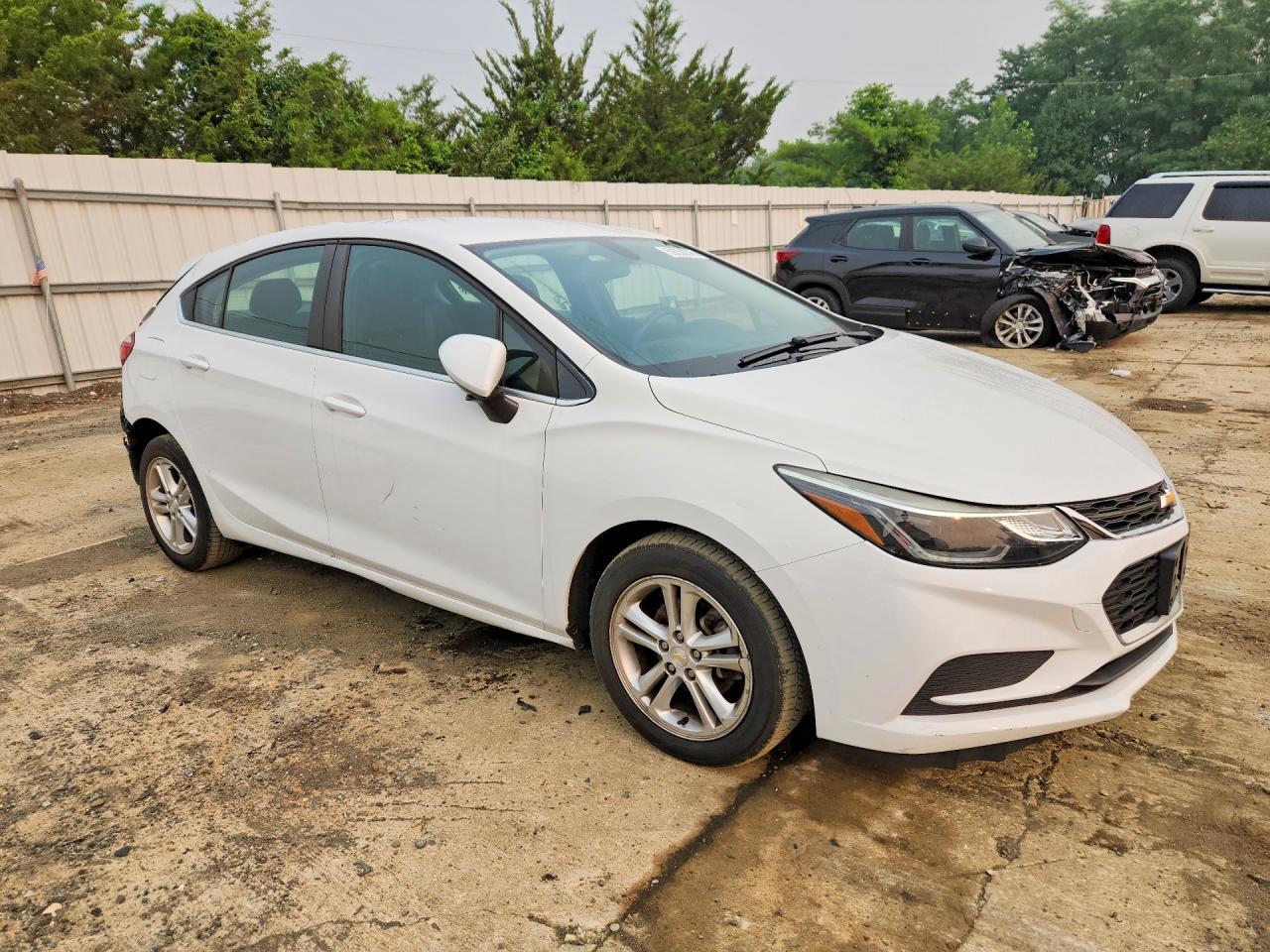 2018 Chevrolet Cruze Lt - Фото 4