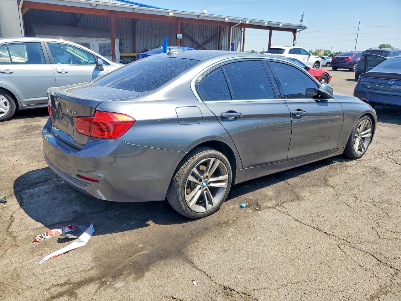 2018 BMW 328 D xDrive - Image 3