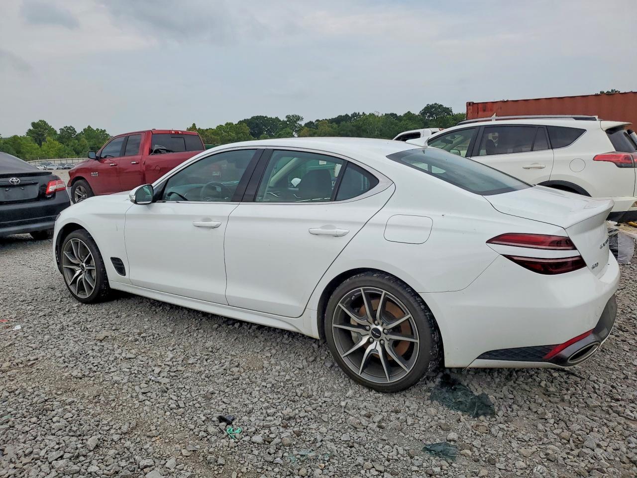 2025 Genesis G70 2.5T Standard - Фото 2