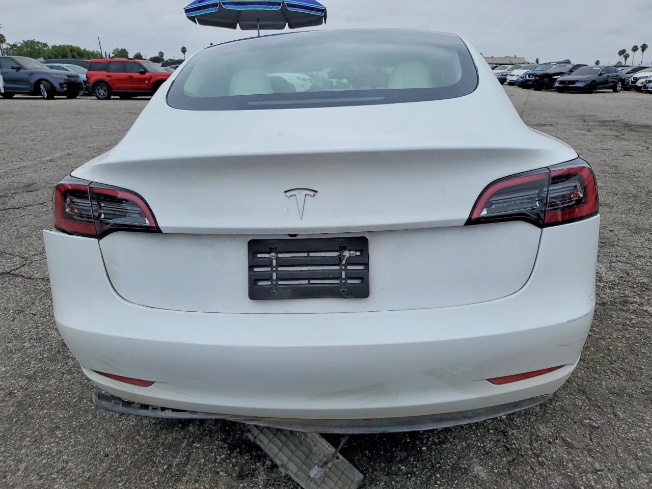 2023 Tesla Model 3 - Фото 6