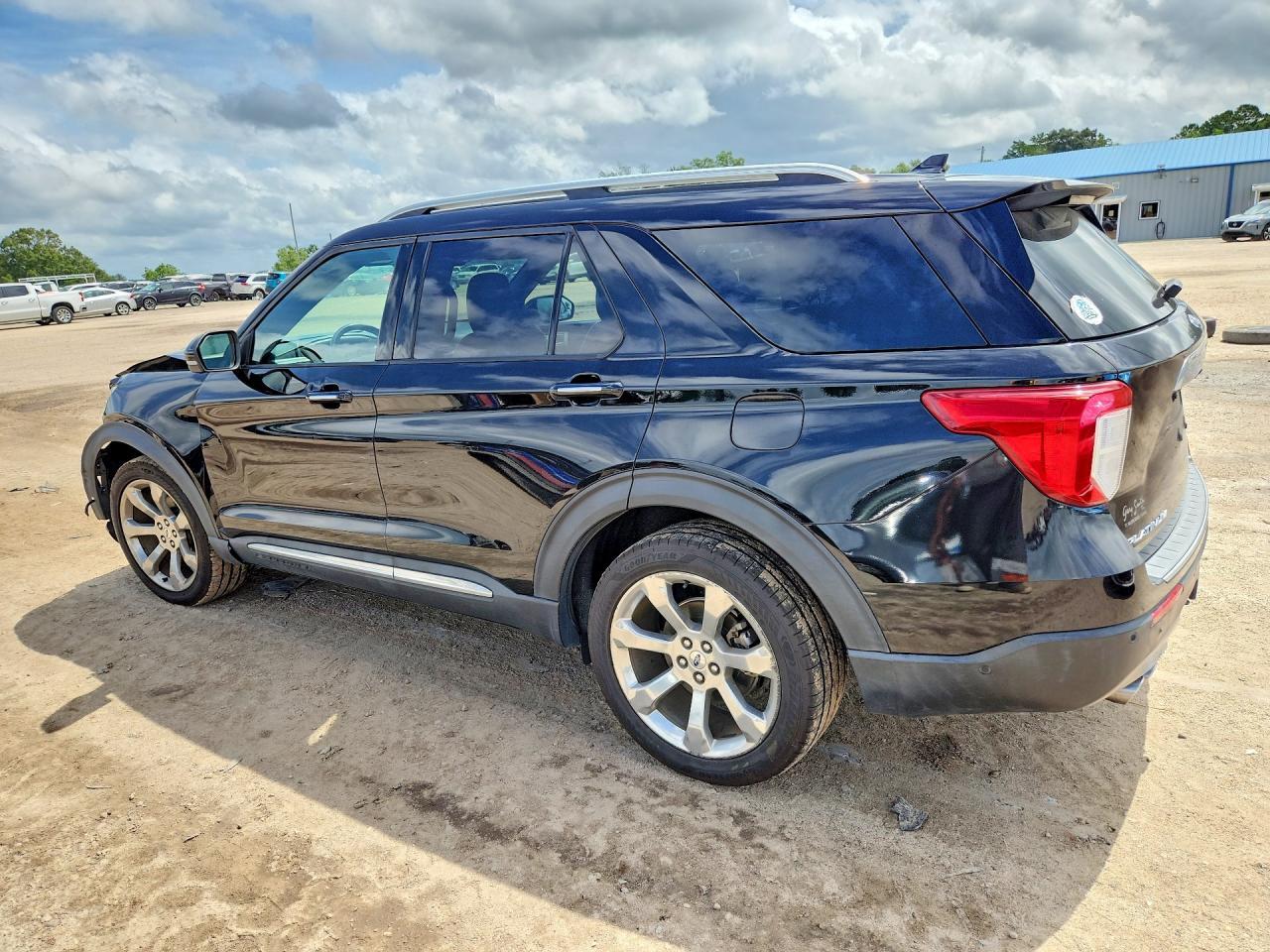 2020 Ford Explorer Platinum - Фото 2