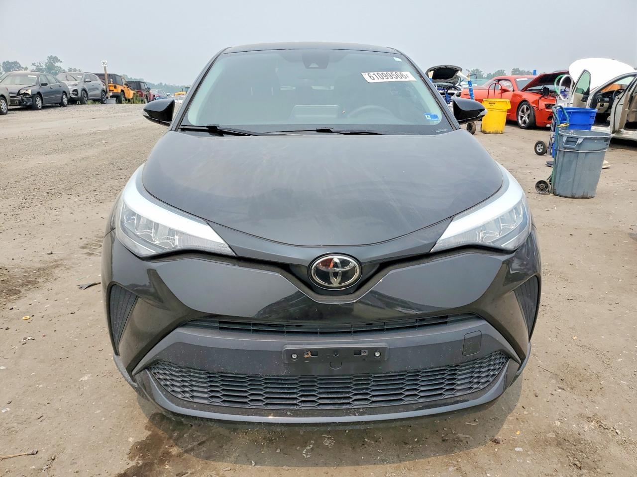2020 Toyota C-Hr Le - Image 5