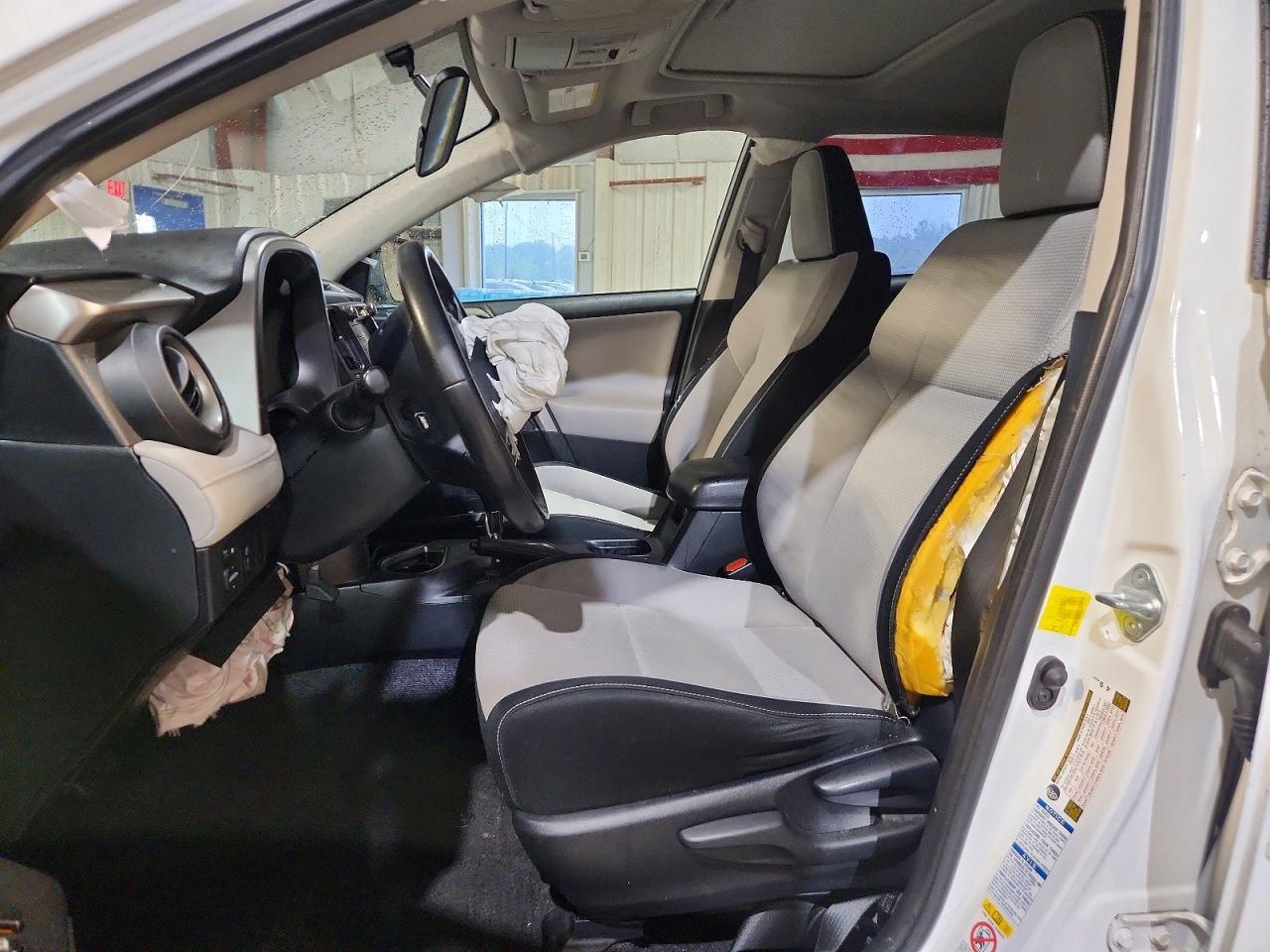2016 Toyota Rav4 Xle - Image 7