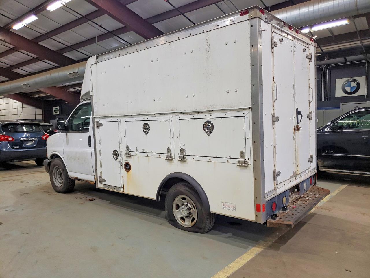 2006 Chevrolet Express G3500 - Фото 2