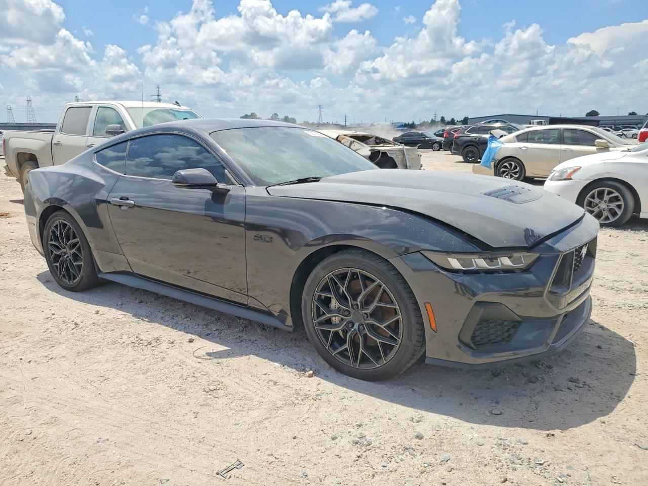 2024 Ford Mustang Gt - Фото 4