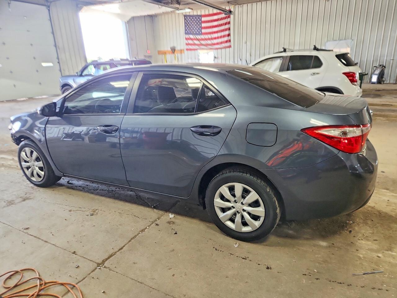 2014 Toyota Corolla Le - Image 2