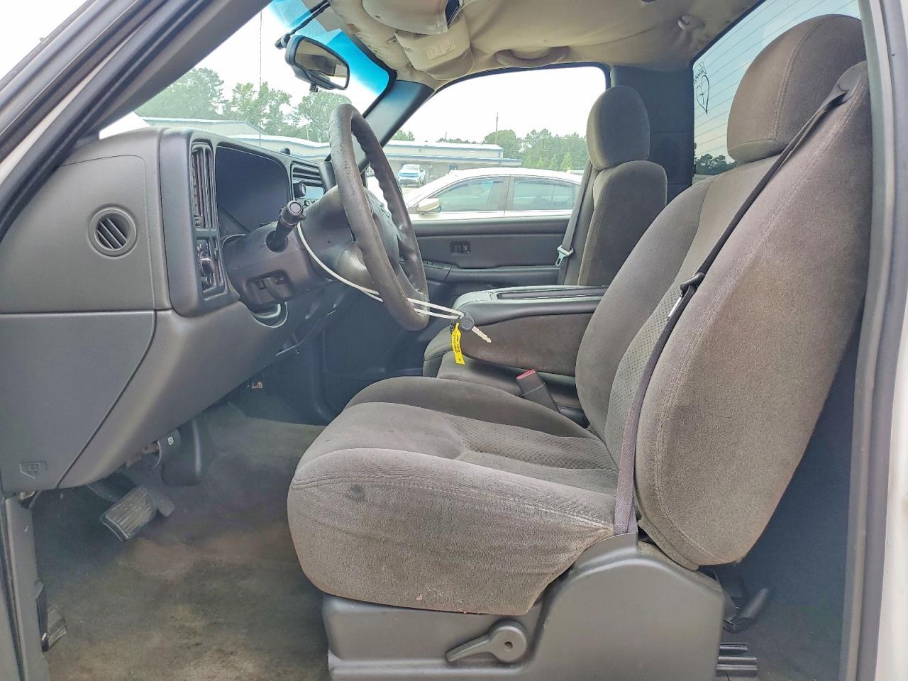 2006 Chevrolet Silverado C1500 - Image 7