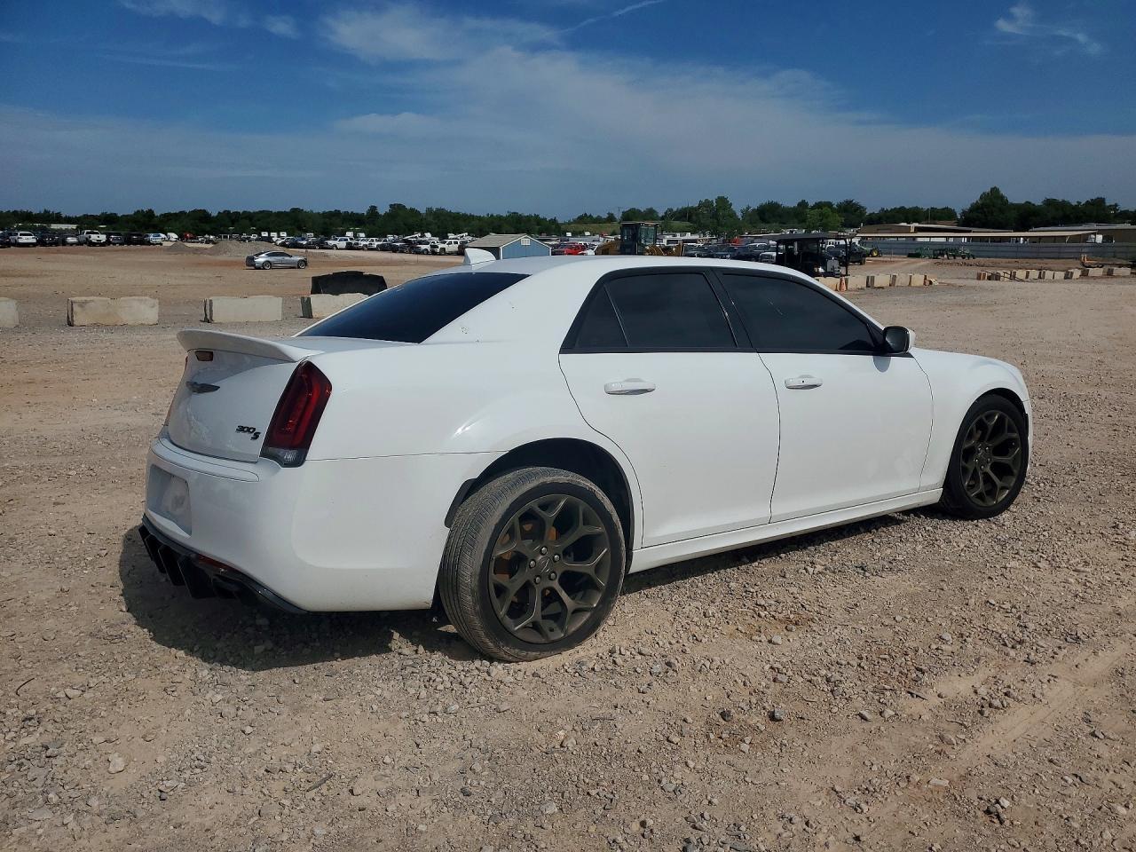 2017 Chrysler 300 S - Image 3