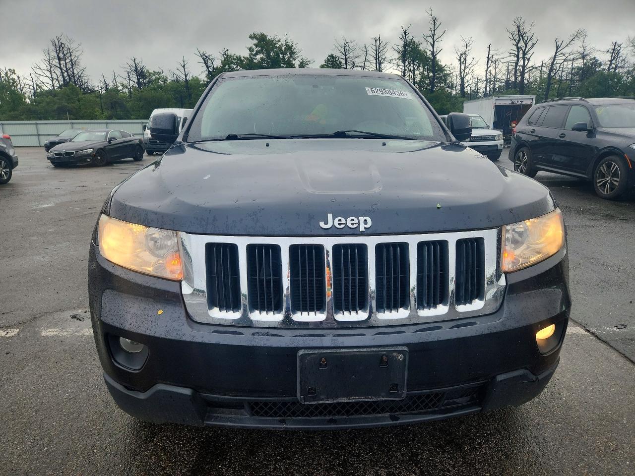 2012 Jeep Grand Cherokee Laredo - Image 5