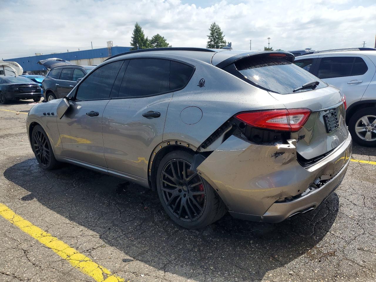 2017 Maserati Levante S Luxury - Фото 2