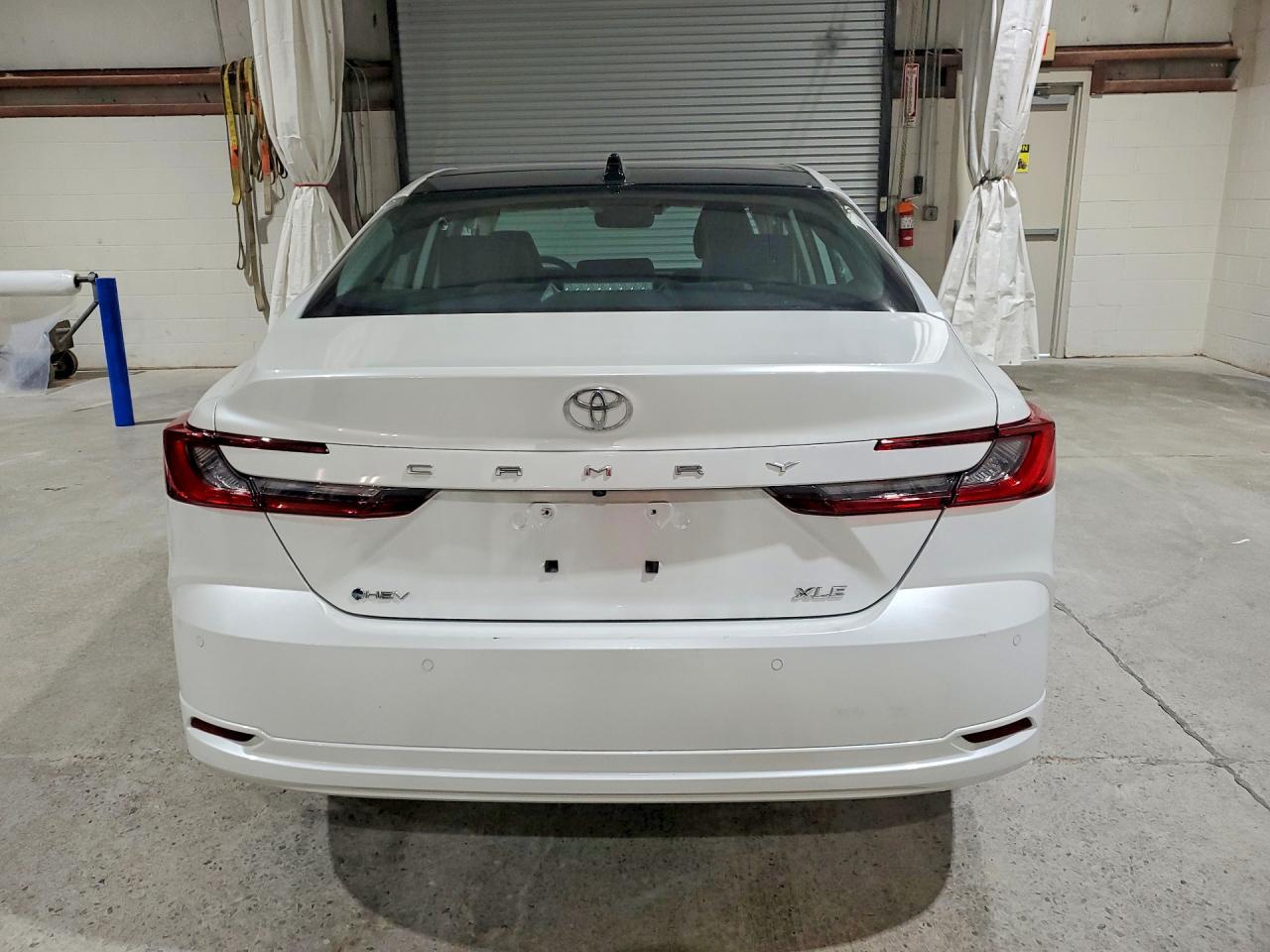 2025 Toyota Camry Xle - Image 6