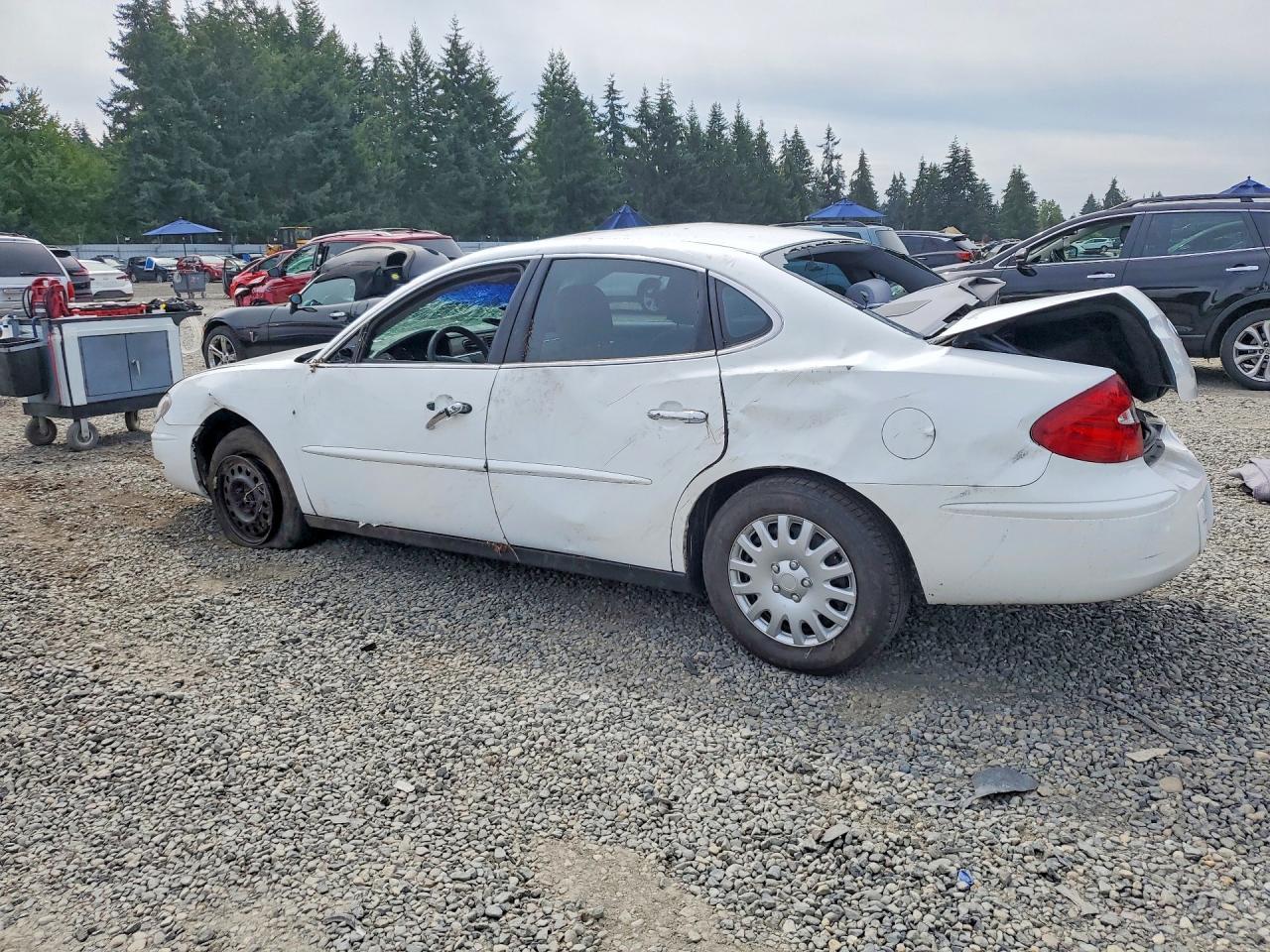 2007 Buick Lacrosse Cx - Image 2