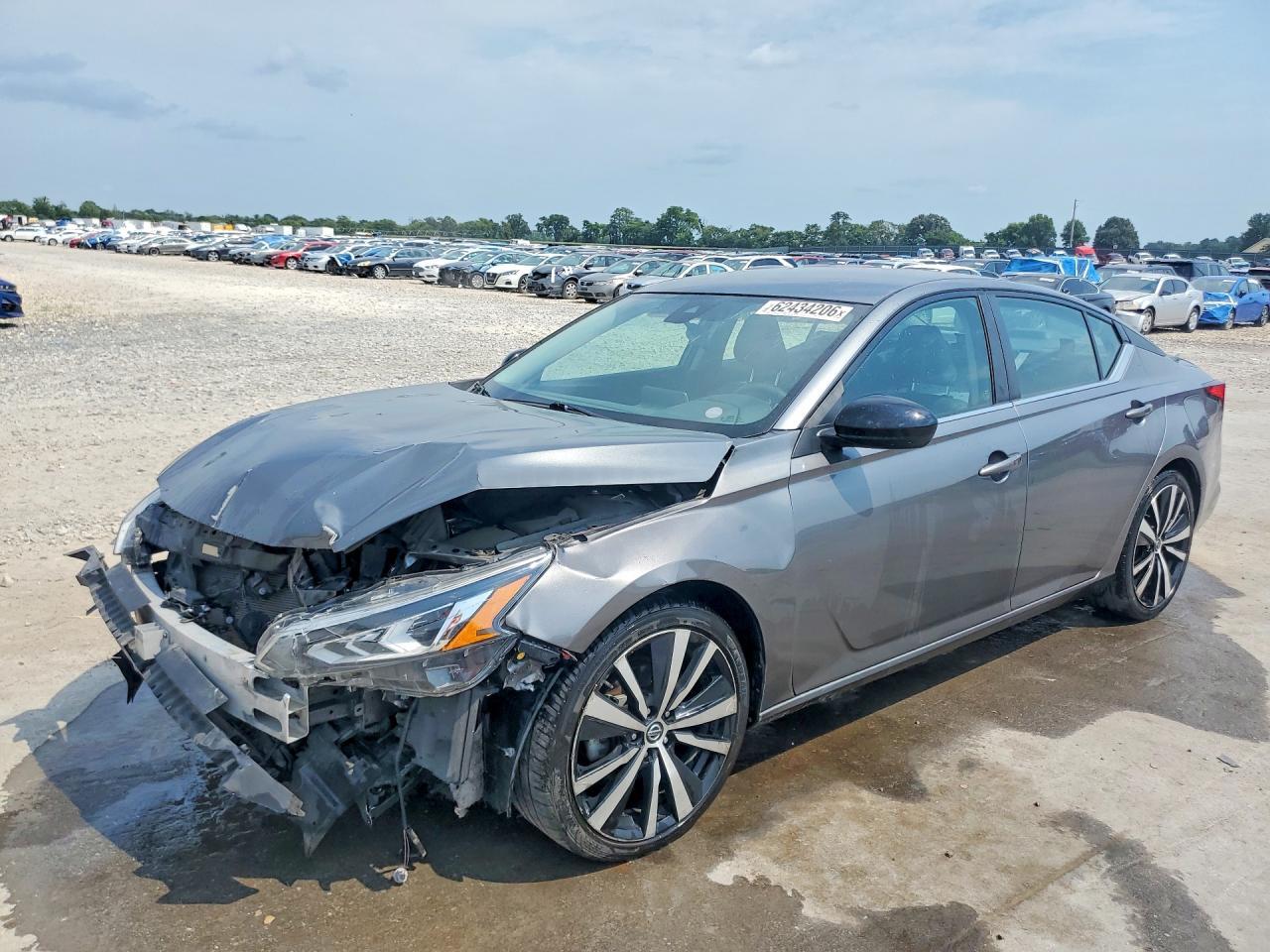 2022 Nissan Altima Sr