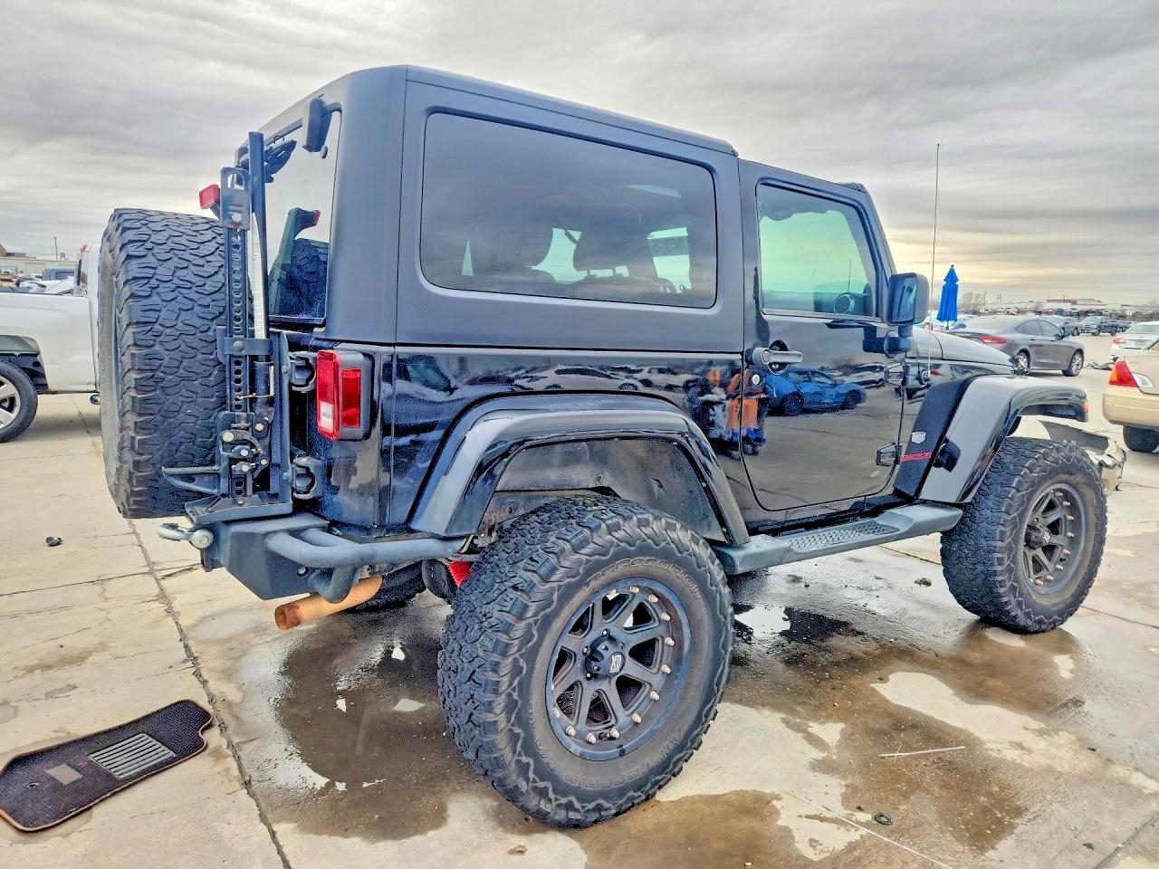 2011 Jeep Wrangler Jeep 70Th Anniversary - Фото 3