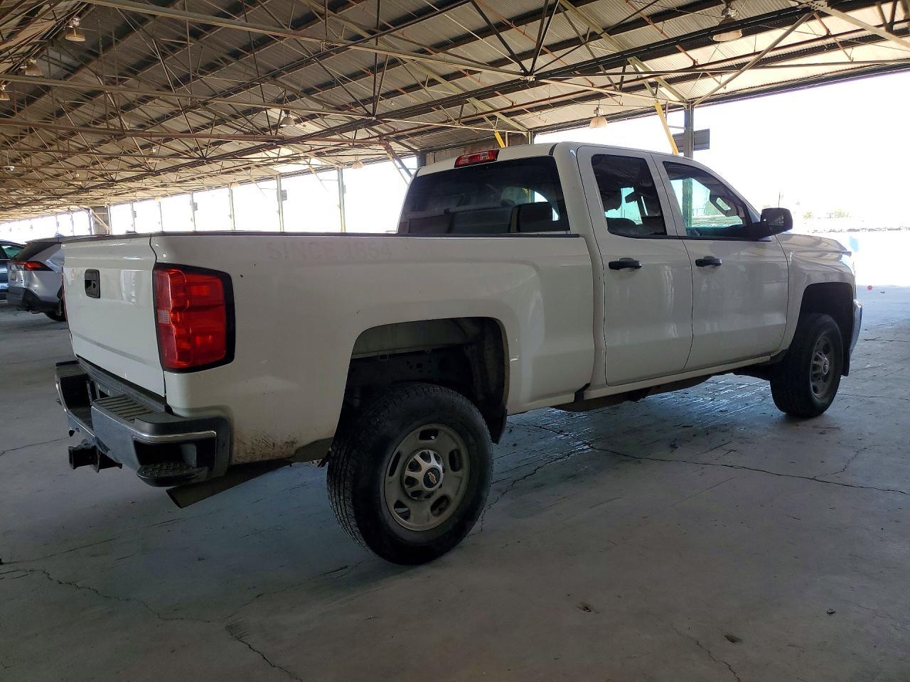 2017 Chevrolet Silverado C2500 Heavy Duty - Фото 3