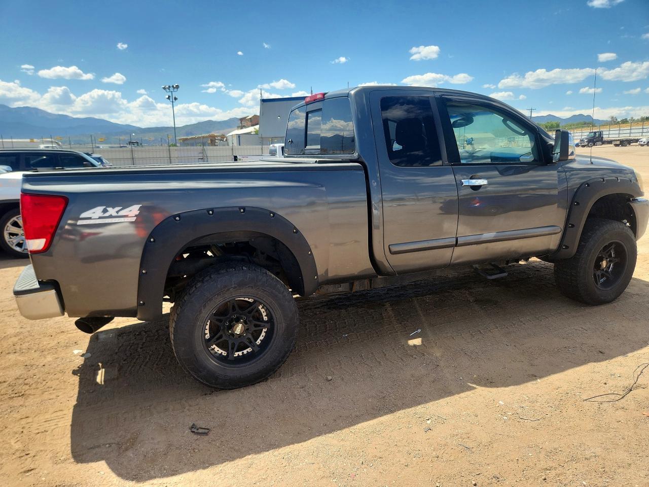 2004 Nissan Titan Xe - Фото 3