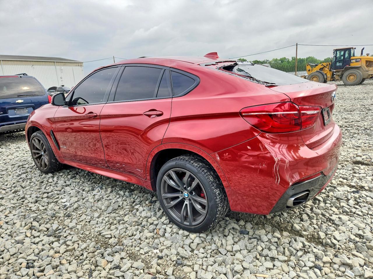 2016 BMW X6 xDrive35I - Фото 2