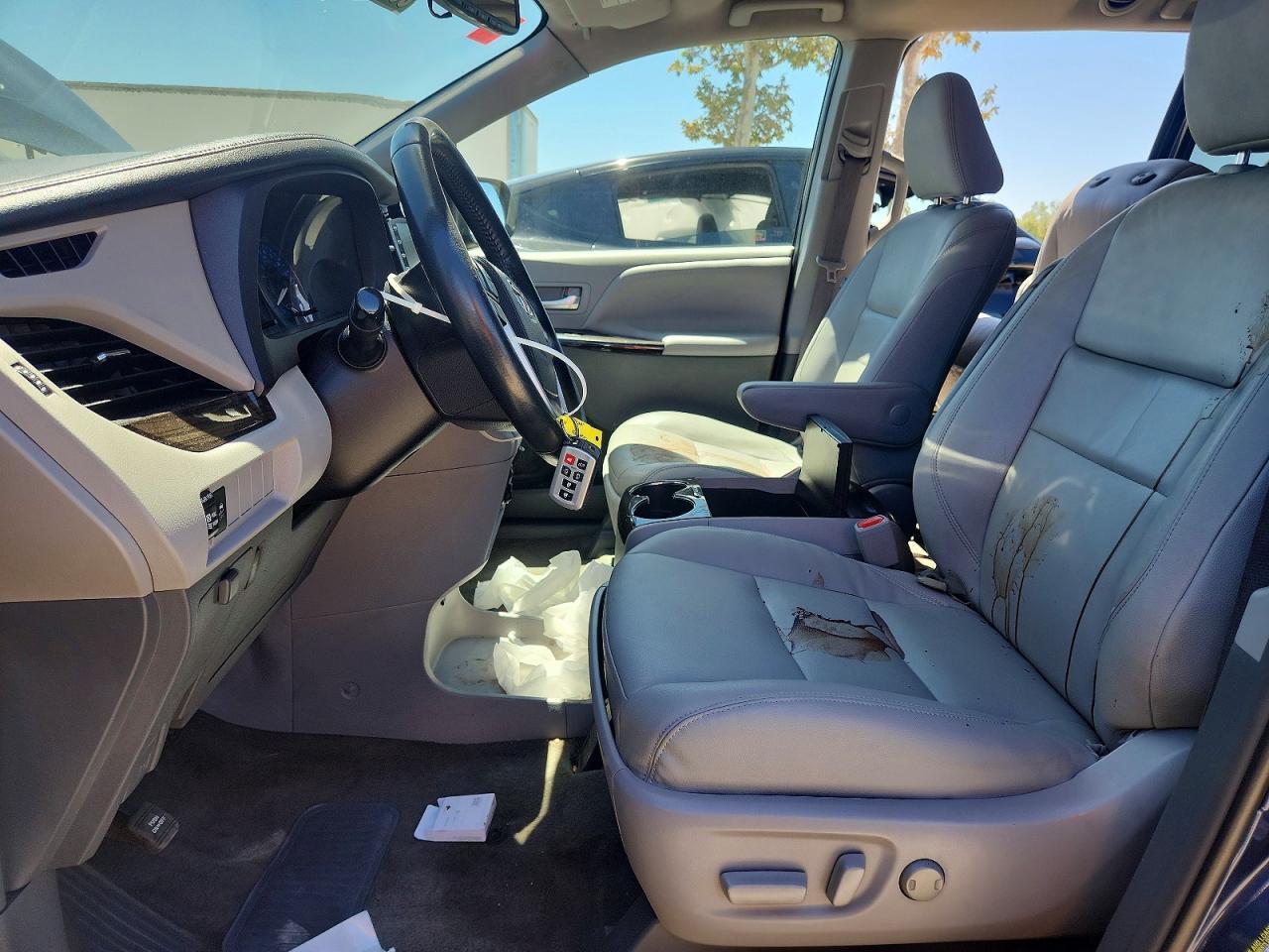 2018 Toyota Sienna Xle 8-Passenger - Фото 7