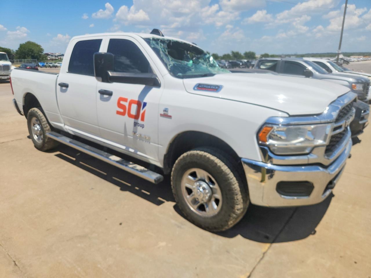 2022 Ram 2500 Tradesman - Фото 4