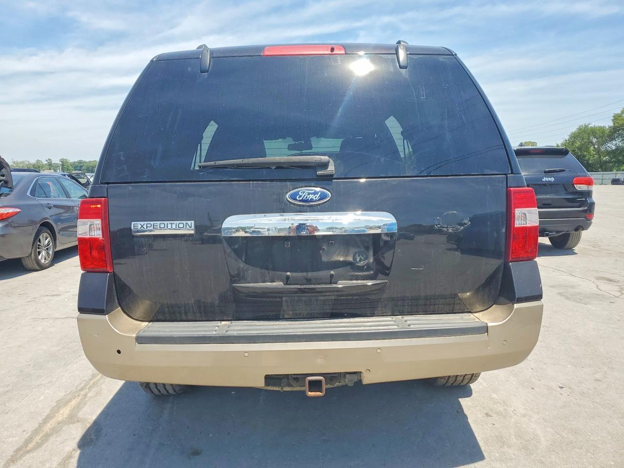 2013 Ford Expedition Xlt - Image 6