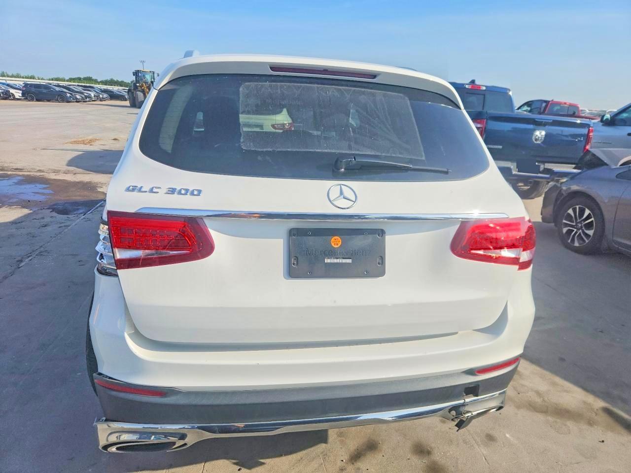 2019 Mercedes-Benz Glc 300 - Image 6