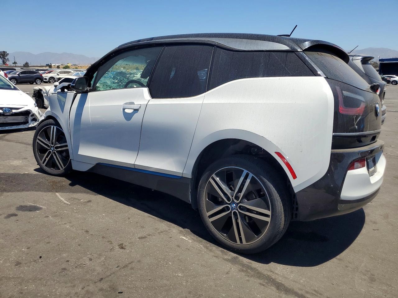 2019 BMW I3 - Фото 2
