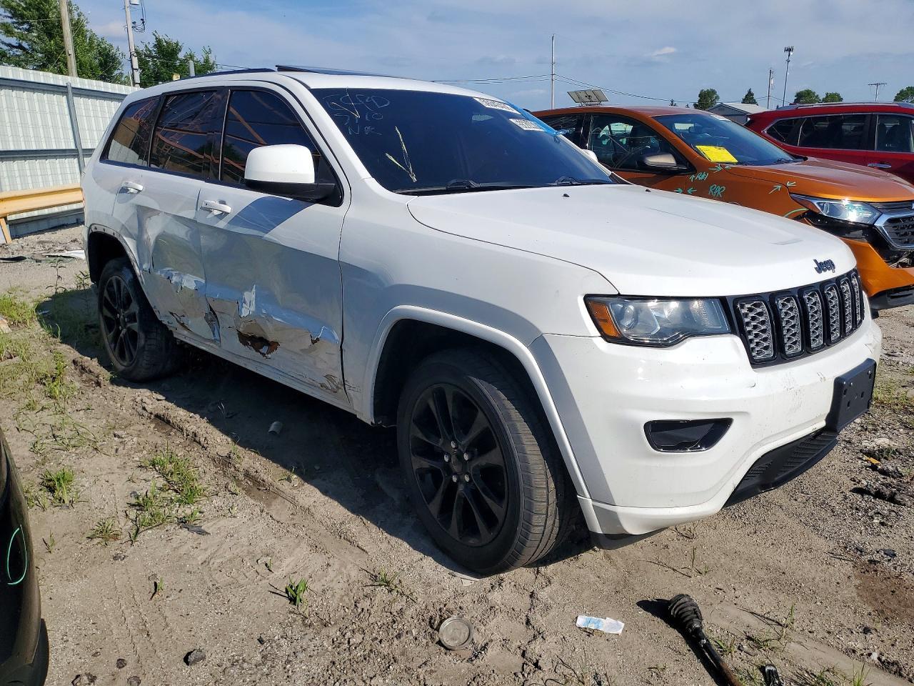 2018 Jeep Grand Cherokee Laredo - Фото 4