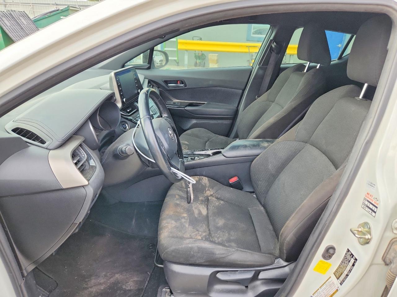 2019 Toyota C-Hr Xle - Image 7