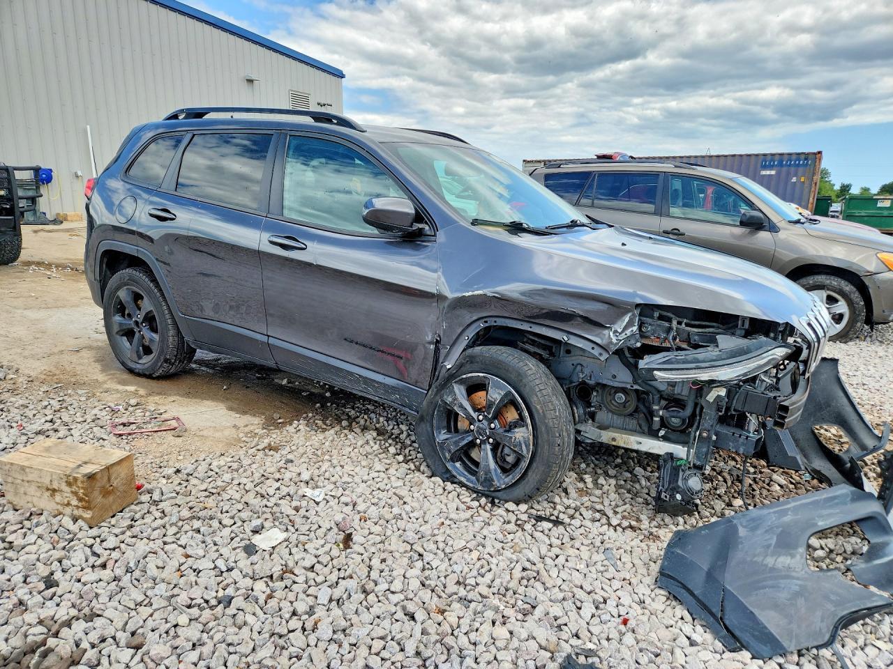 2016 Jeep Cherokee Latitude - Image 4