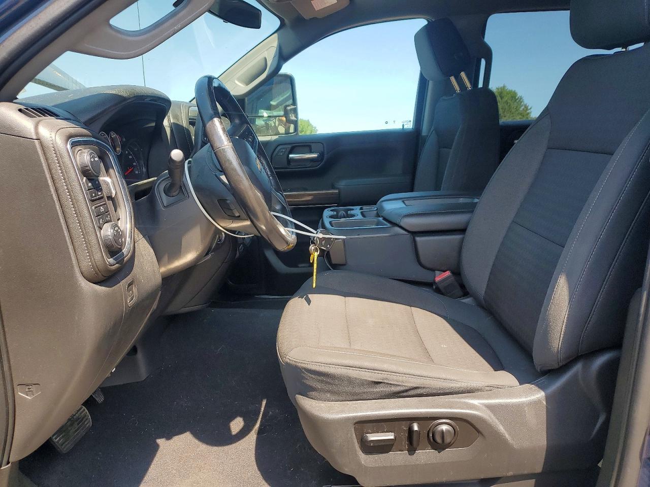 2020 Chevrolet Silverado K1500 Lt - Фото 7