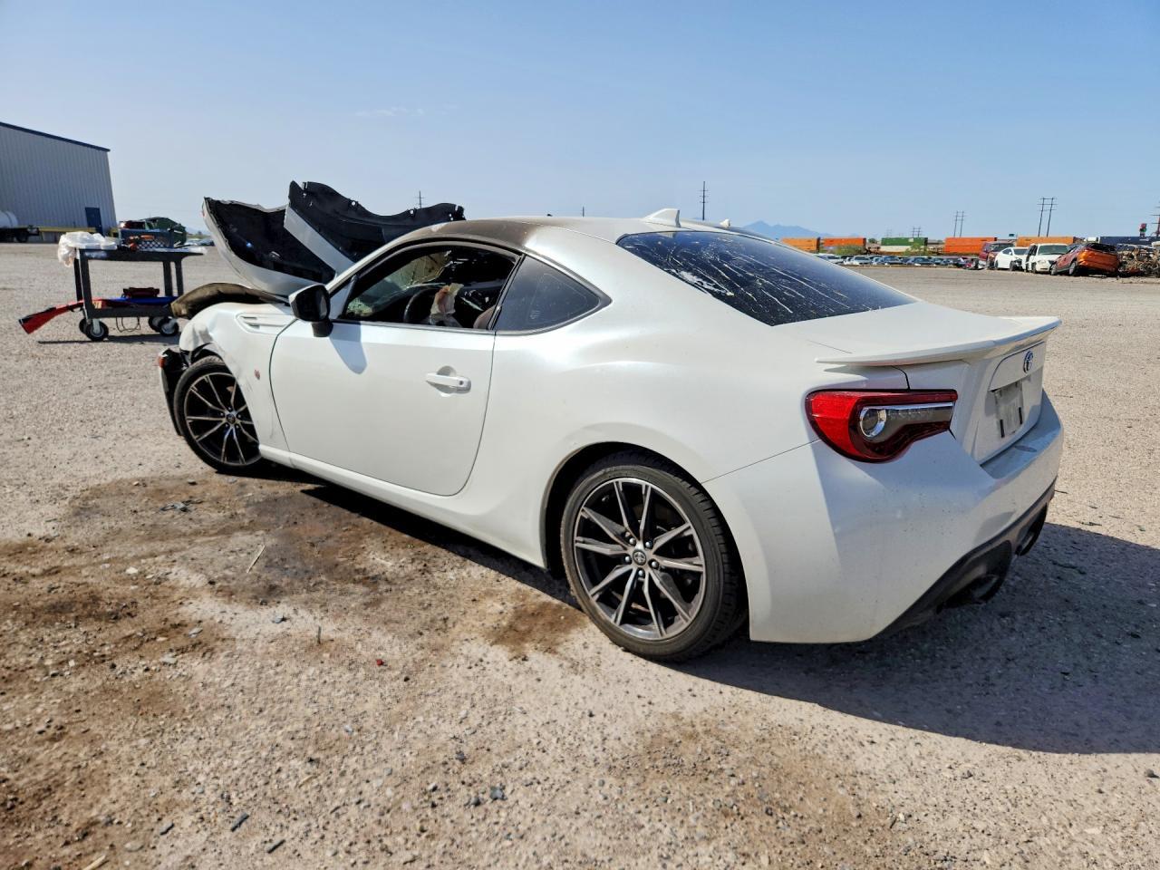 2017 Toyota 86 Base - Фото 2