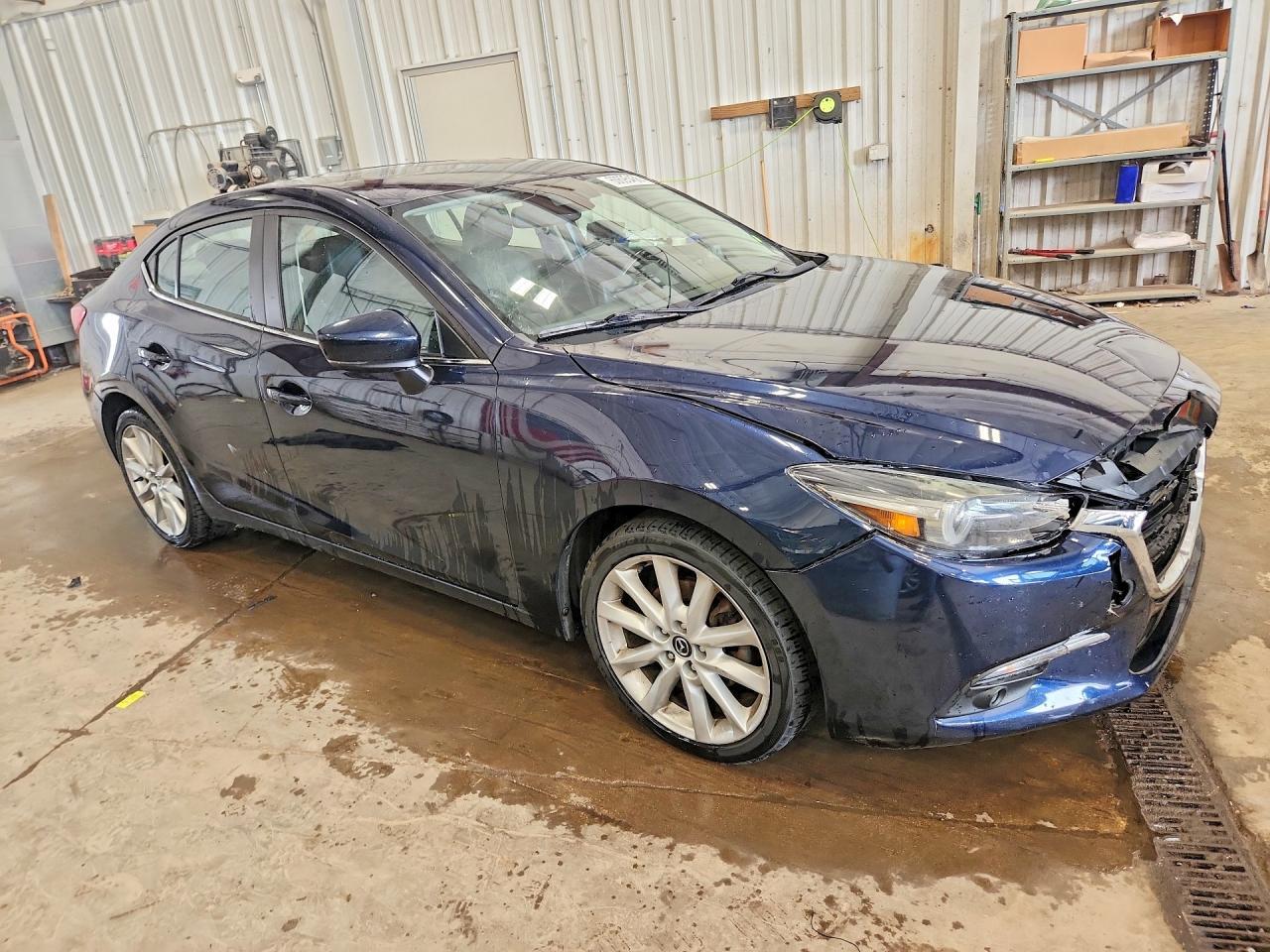 2017 Mazda 3 Grand Touring - Фото 4