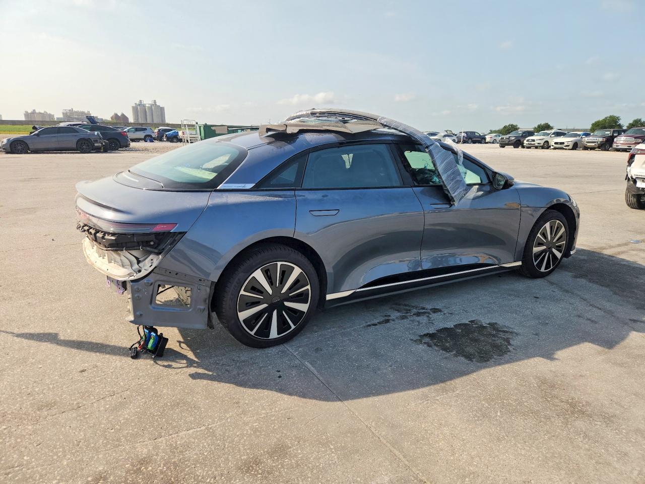 2025 Lucid Motors Air Pure - Image 3