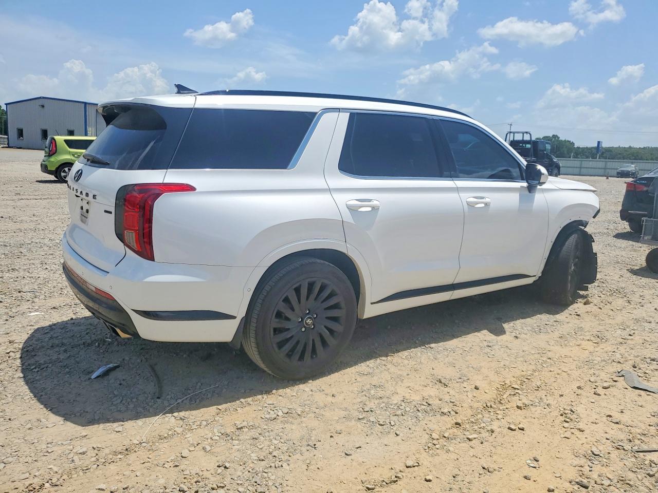 2025 Hyundai Palisade Calligraphy Night Edition - Image 3